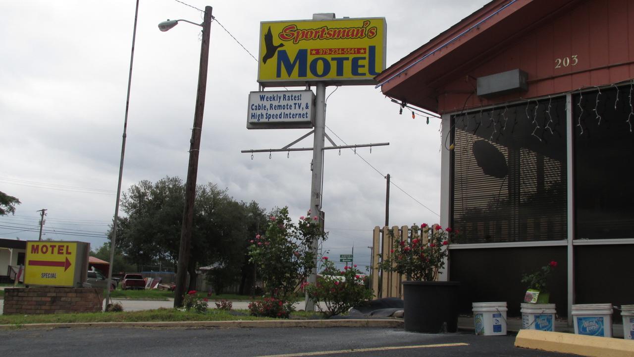 Sportsman'S Motel Eagle Lake Екстер'єр фото